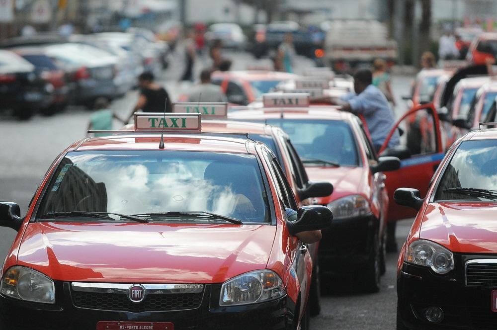 Tarifas de t&aacute;xi sobem 3,16% a partir de quinta na Capital