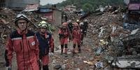 Terremoto deixou o país devastado e mais de cinco mil mortos
