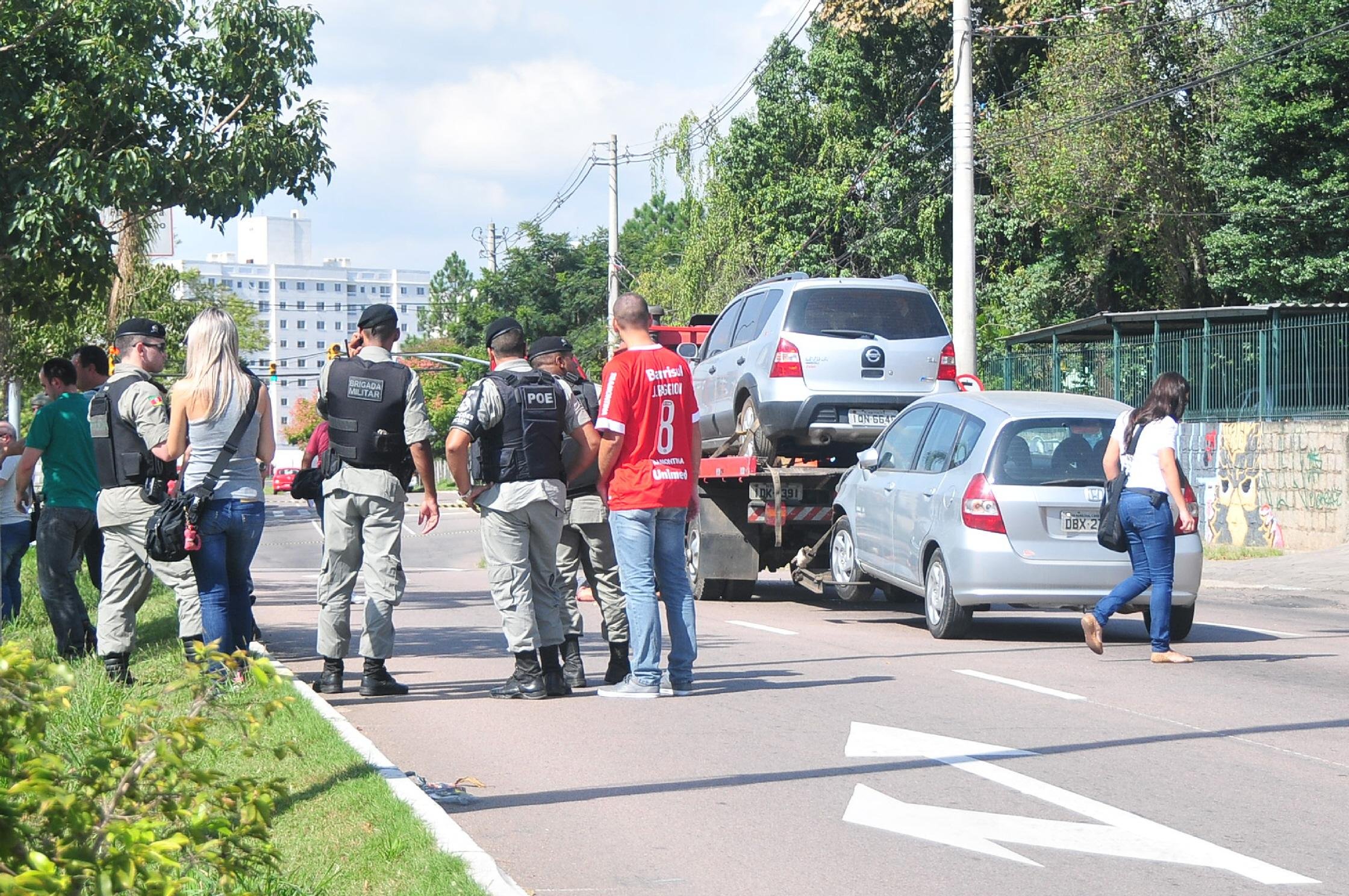 Dupla foi morta a tiros ao meio-dia na zona Norte de Porto Alegre