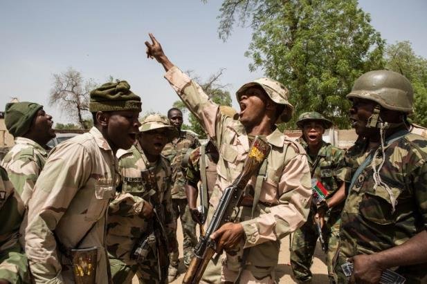 Ex&eacute;rcito nigeriano anuncia liberta&ccedil;&atilde;o de 160 ref&eacute;ns do Boko Haram