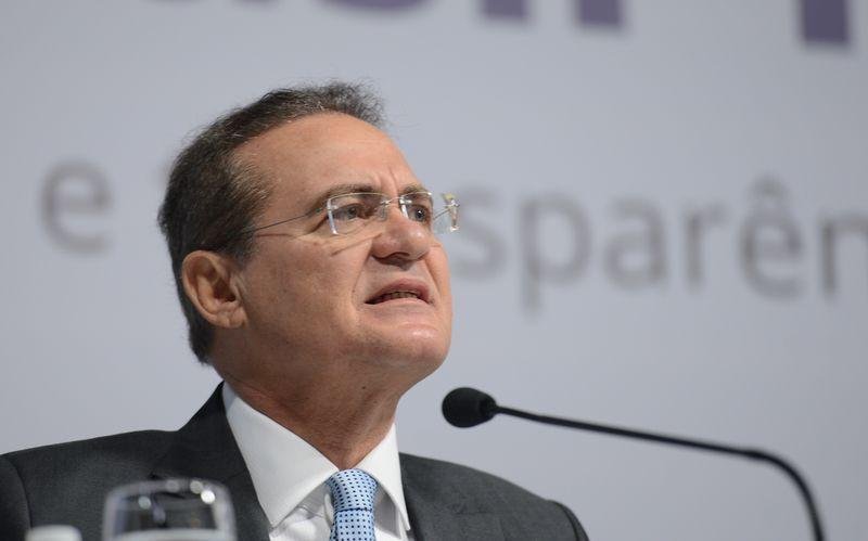 Presidente do Senado aproveitou a data para sugerir a cria&ccedil;&atilde;o de um pacto em defesa do emprego
