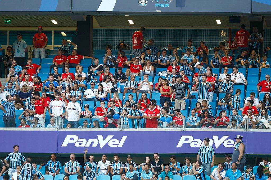 Torcida mista ser&aacute; repetida no Gre-Nal deste domingo