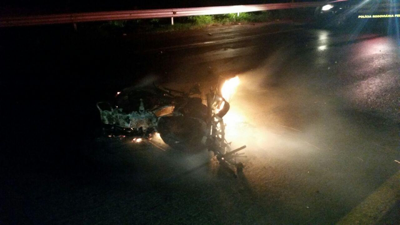 Acidente foi em Canoas e envolveu tr&ecirc;s ve&iacute;culos