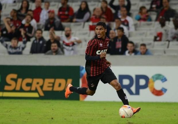 Romeo Fernandes nasceu em Goa
