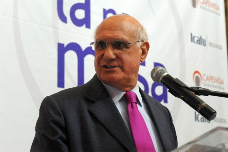 Posicionamento foi colocado em debate pelo senador Lasier Martins