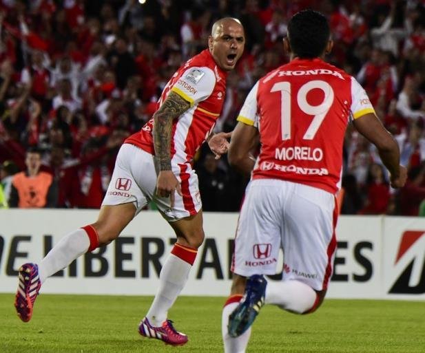 Estudiantes enfrenta Santa Fe no jogo de ida das oitavas da Libertadores 