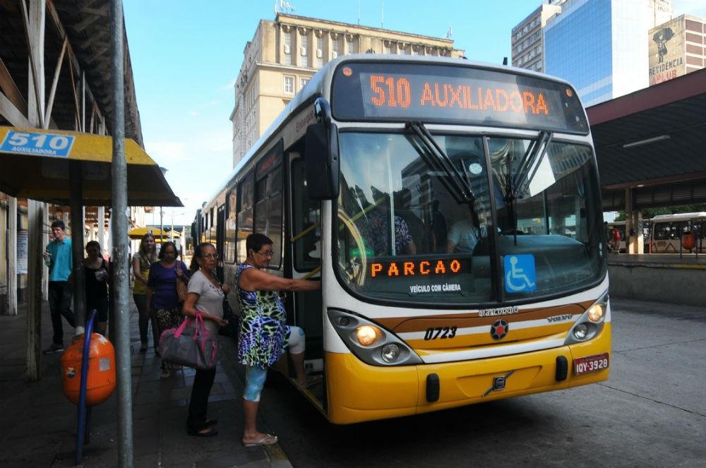 Prefeito afirma que munic&iacute;pio buscar&aacute; Tribunal de Contas se mais licita&ccedil;&atilde;o n&atilde;o tiver interessados