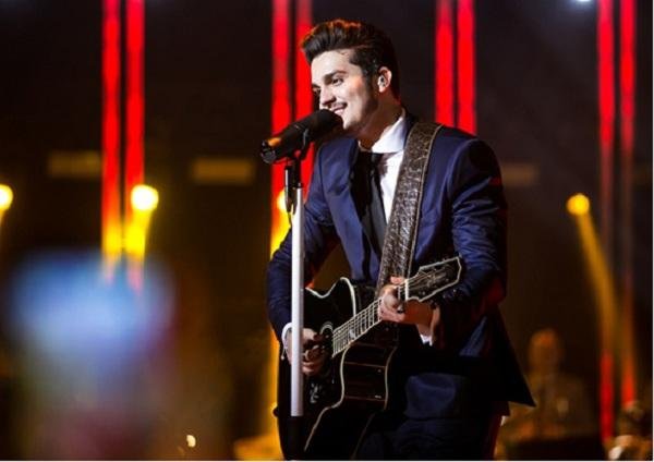 Luan traz &agrave; Capital turn&ecirc; em formato ac&uacute;stico