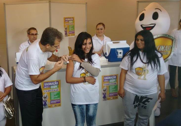 Lan&ccedil;amento do dia D da campanha de vacina&ccedil;&atilde;o ocorreu em Porto Alegre neste s&aacute;bado