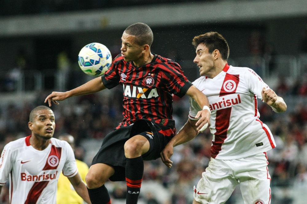 Acompanhe Atl&eacute;tico-PR x Inter pelo Brasileir&atilde;o