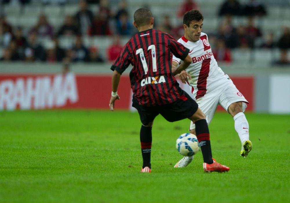Inter foi batido pelo Atl&eacute;tico-PR na estreia no Brasileir&atilde;o