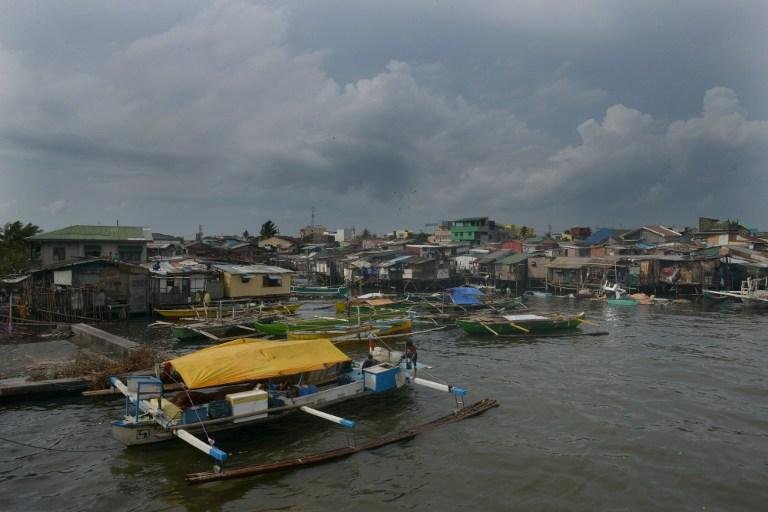 Tuf&atilde;o deixa dois mortos nas Filipinas