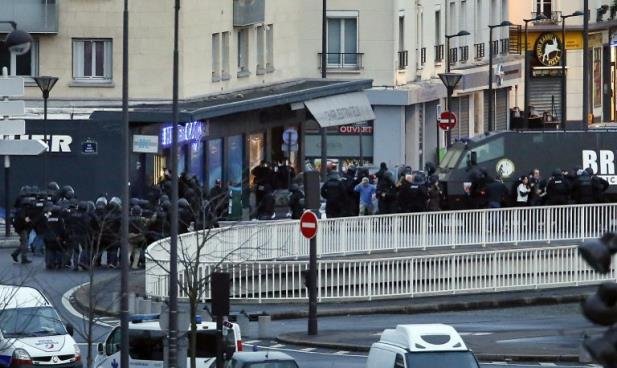 Atirador de mercado kocher em Paris recebeu instru&ccedil;&otilde;es do exterior 