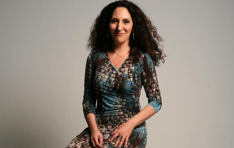 No evento, K&aacute;tia Suman falar&aacute; sobre carreira e paix&atilde;o pela literatura