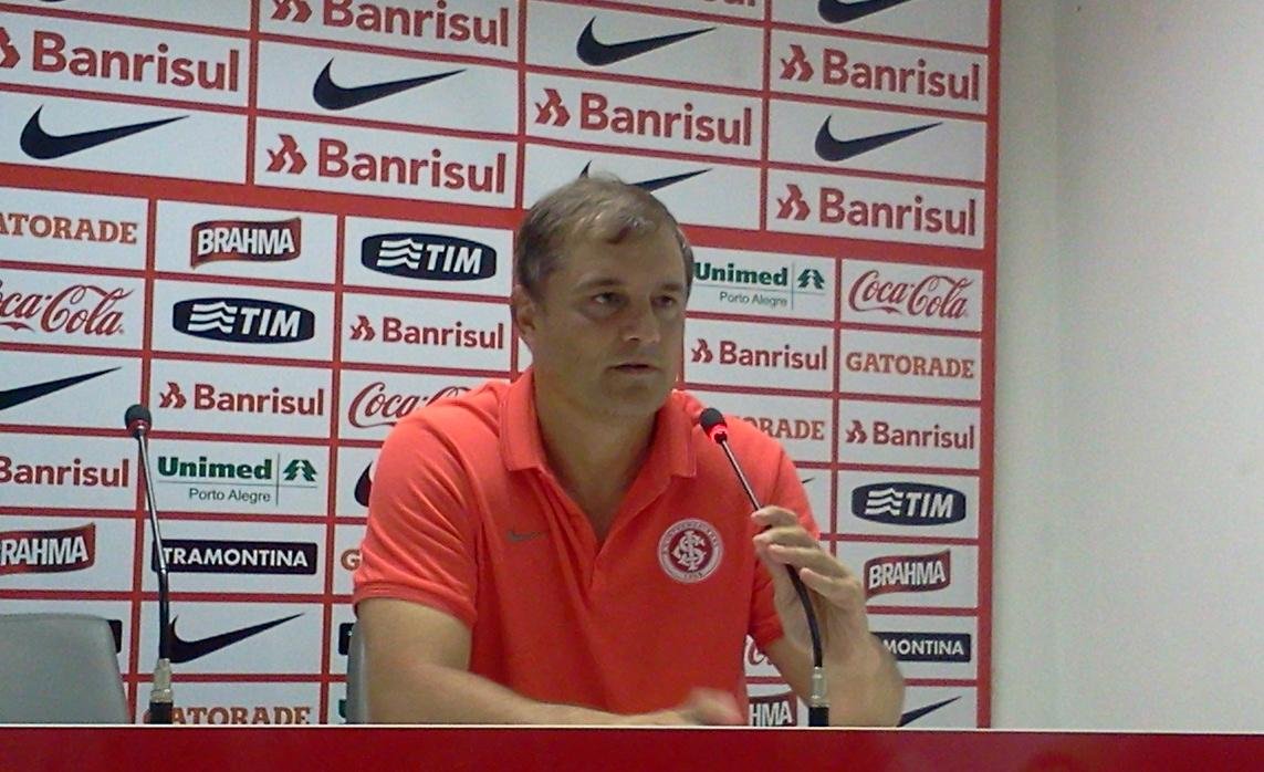 Aguirre aposta na for&ccedil;a coletiva do Inter