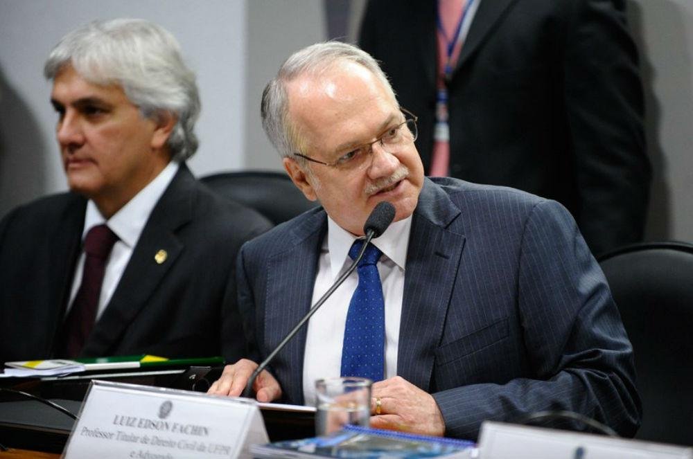 Jurista, indicado pela presidente Dilma a ocupar uma vaga no STF, foi sabatinado no Senado