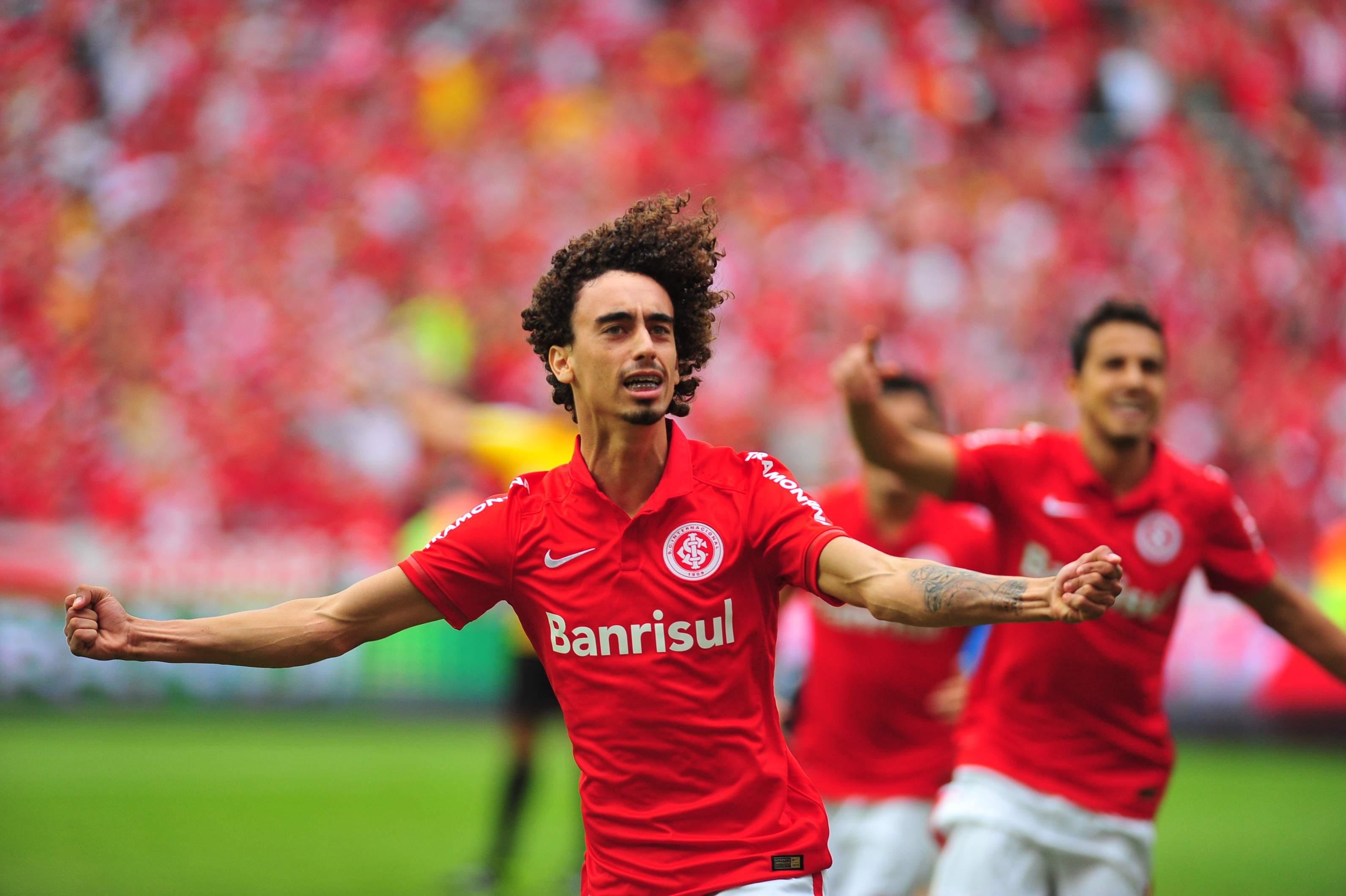 Meia do Inter foi elogiado por aproveitar oportunidades no time titular 