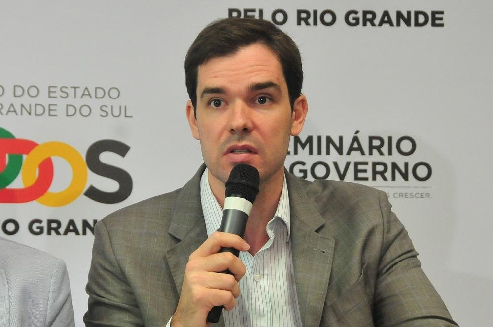Secret&aacute;rio-chefe da Casa Civil, M&aacute;rcio Biolchi, n&atilde;o descartou um poss&iacute;vel parcelamento dos sal&aacute;rios