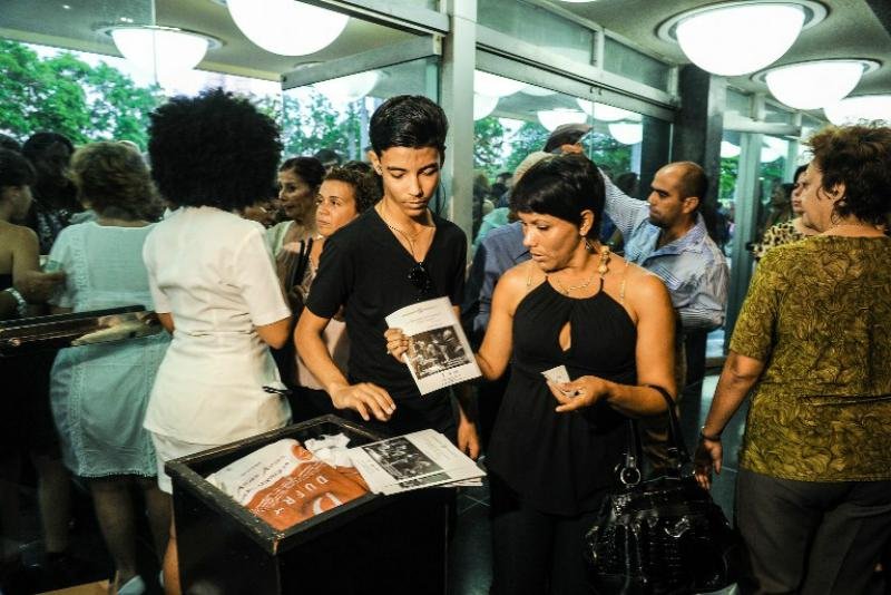 Apresenta&ccedil;&atilde;o lotou Teatro Nacional 