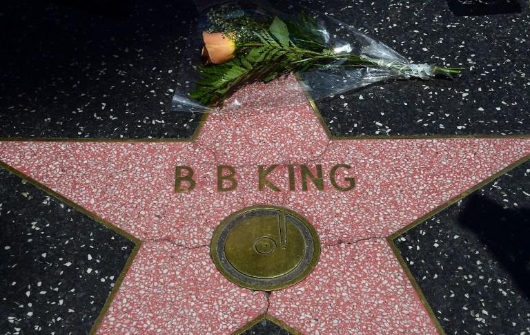 Na cal&ccedil;ada da fama B.B. King tamb&eacute;m est&aacute; sendo lembrado