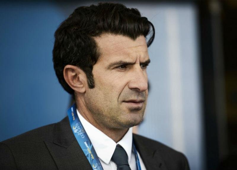 Figo desistiu de concorrer &agrave; presid&ecirc;ncia da Fifa