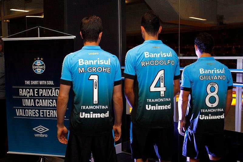 Novo uniforme foi lan&ccedil;ado na Arena