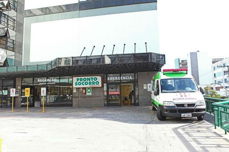 Depois de fechar UTI, hospital volta a oferecer leitos pelo SUS
