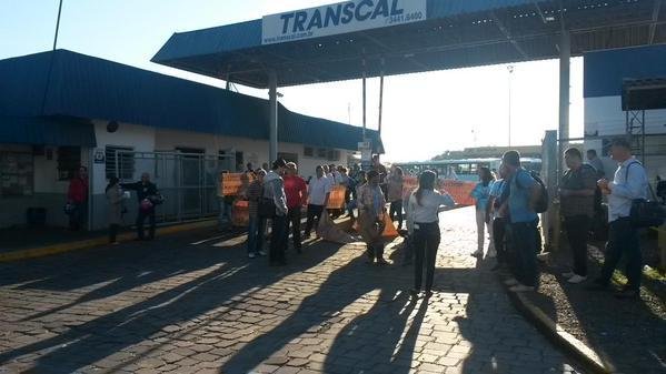 Protesto em empresa de &ocirc;nibus afeta 10 mil em Cachoeirinha