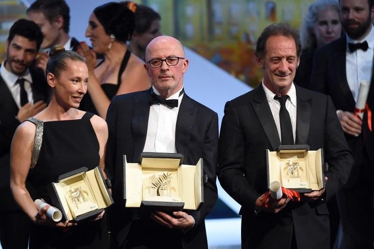 Jacques Audiard (ao centro) &eacute; diretor do filme