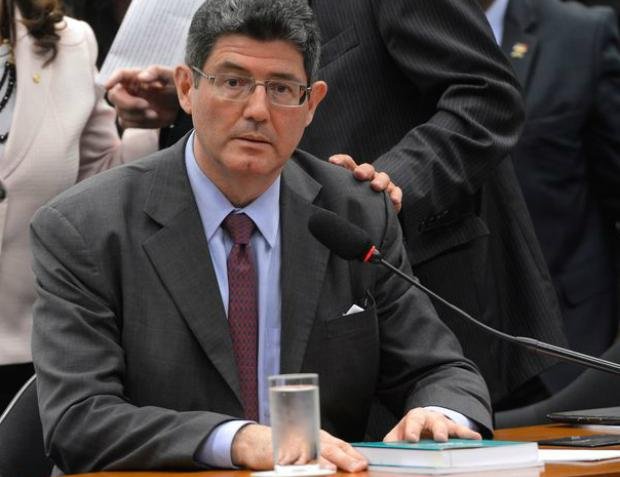 Economia pode registrar retra&ccedil;&atilde;o no primeiro trimestre, prev&ecirc; Levy