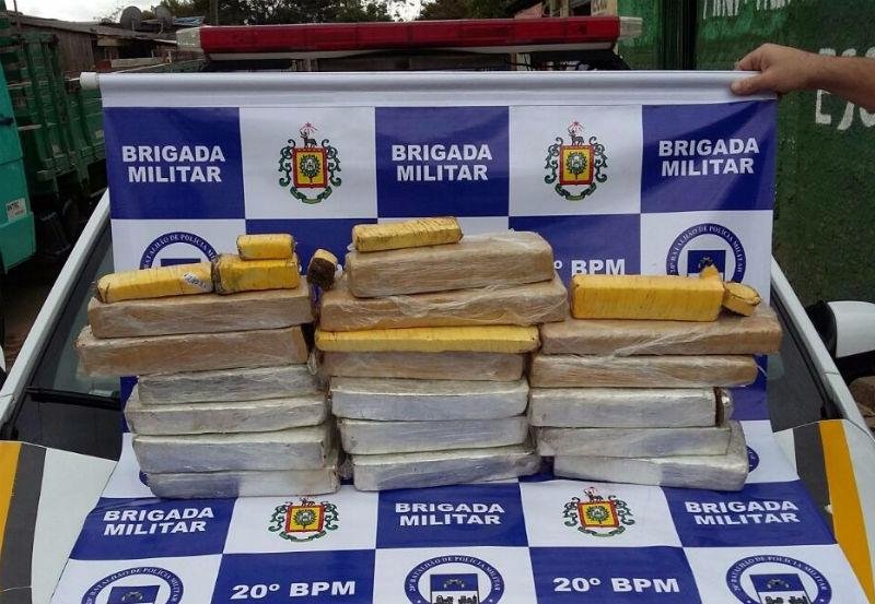 BM apreende cerca de 20 quilos de maconha na Vila Nazareth