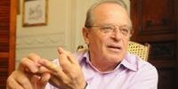 Ex-governador Tarso Genro já participa dos debates em torno da construção da frente