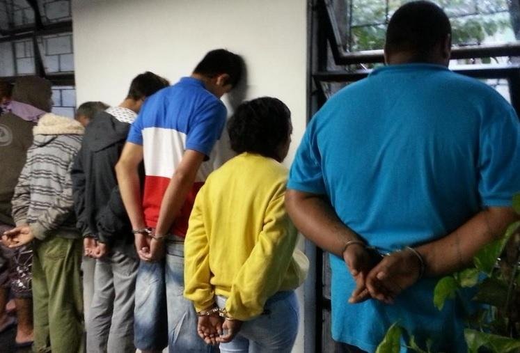 Sete s&atilde;o presos em opera&ccedil;&atilde;o contra o tr&aacute;fico em Alvorada