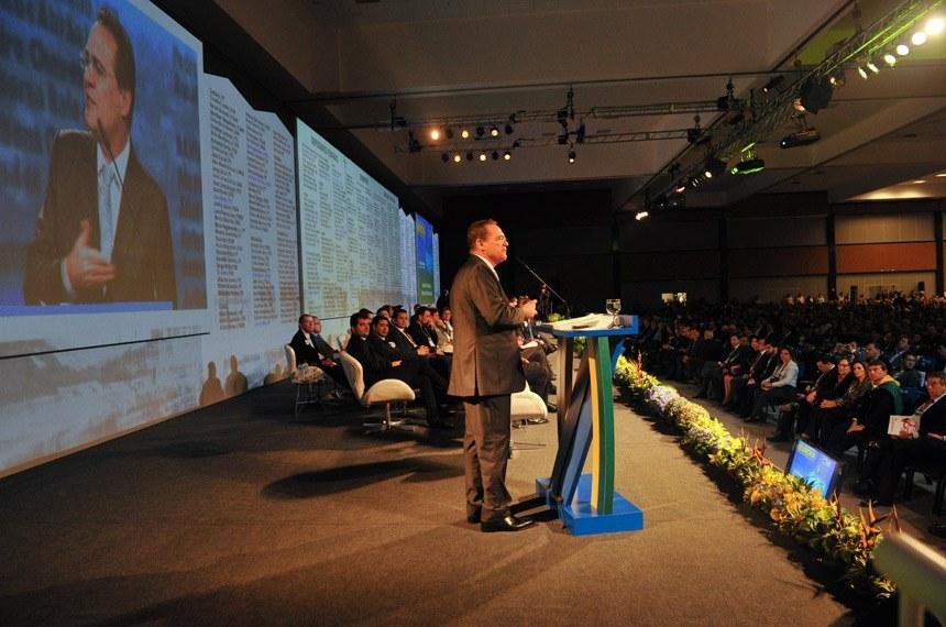Presidente do Senado participou da 18&ordf; Marcha dos Prefeitos