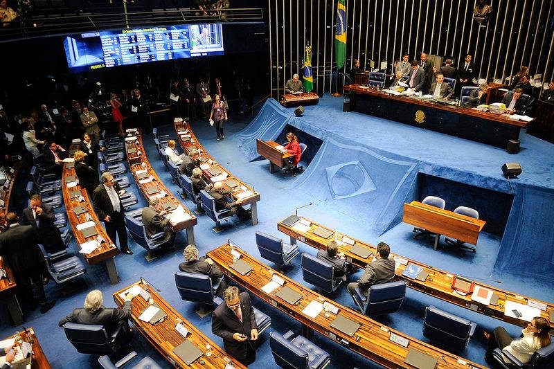 Vota&ccedil;&atilde;o no Senado levou cerca de cinco horas
