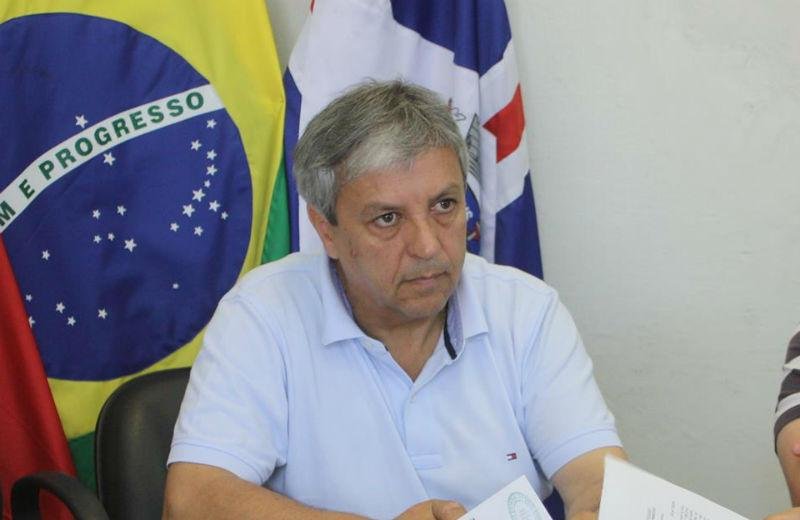 Paulo Azeredo alega dificuldades para ter acesso ao processo de impeachment realizado contra ele 