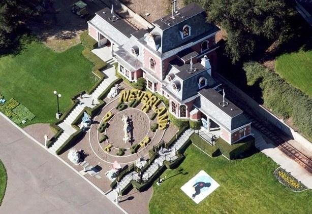 Neverland, al&eacute;m do parque de divers&otilde;es abriga um mini-zool&oacute;gico