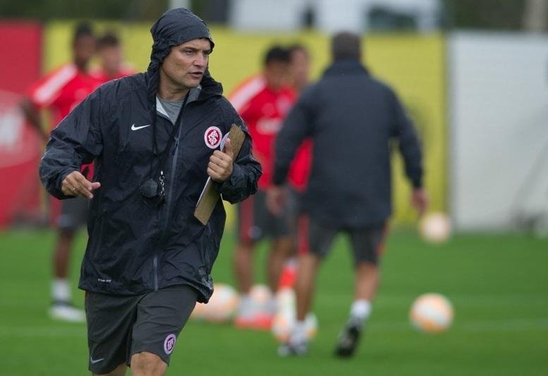 Boa possibilidade de Aguirre montar um time misto contra o S&atilde;o Paulo