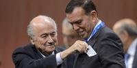 Juan Ángel Napout disse ter garantia de Blatter para vagas da Conmebol