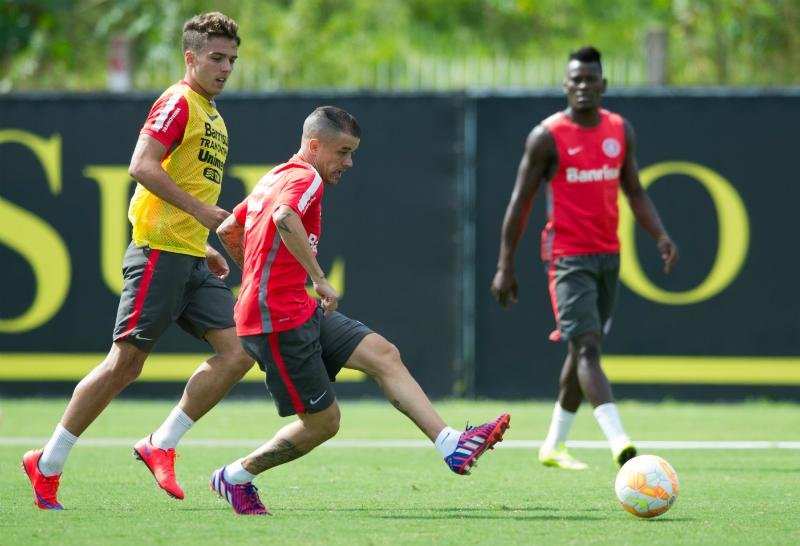 D &acute;Alessandro realizou cirurgia e deve ficar fora por aproximadamente 30 dias  