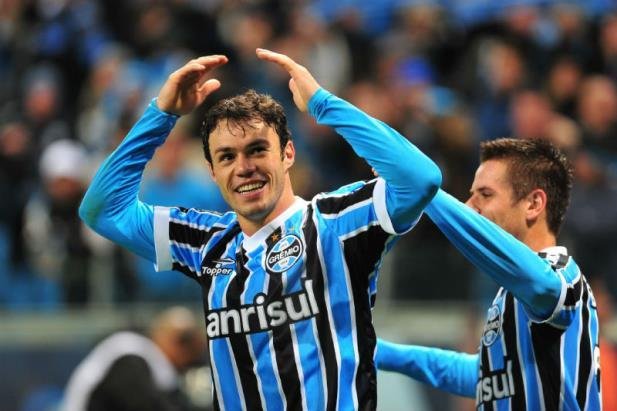 Gr&ecirc;mio entra em acordo com Kleber e deve pagar R$ 7 milh&otilde;es em 60 vezes  