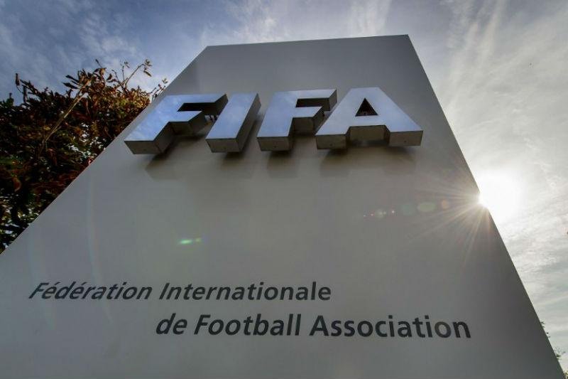 Fifa afasta mais tr&ecirc;s dirigentes do futebol