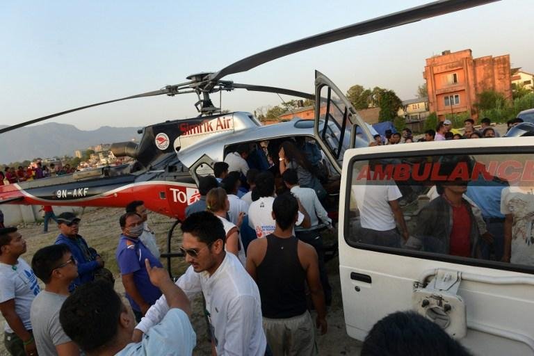Queda de helic&oacute;ptero com ajuda para v&iacute;timas de terremoto deixa 4 mortos no Nepal