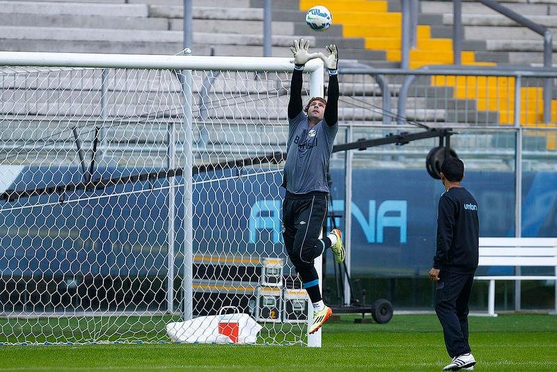 Tiago ganhou disputa com Bruno Grassi por vaga no gol do Gr&ecirc;mio