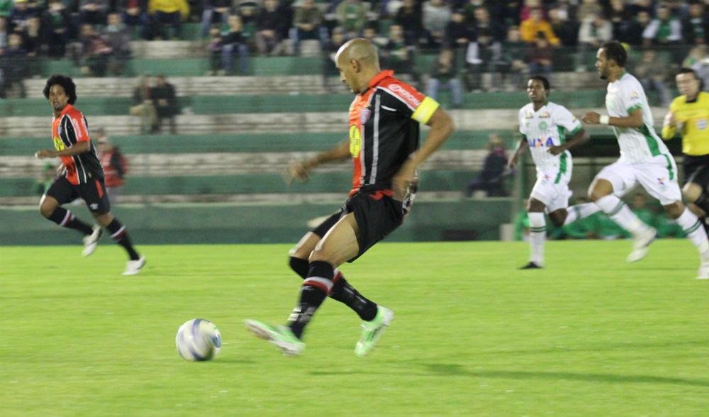Equipe de Santa Catarina resolveu a partida ainda no primeiro tempo