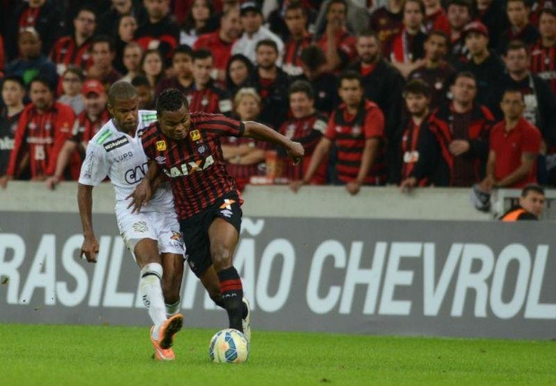 Em Curitiba, time bateu Figueirense por 1 a 0 nesta quarta-feira