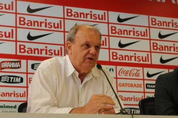 Vitorio Piffero defende recria&ccedil;&atilde;o do Clube dos 13