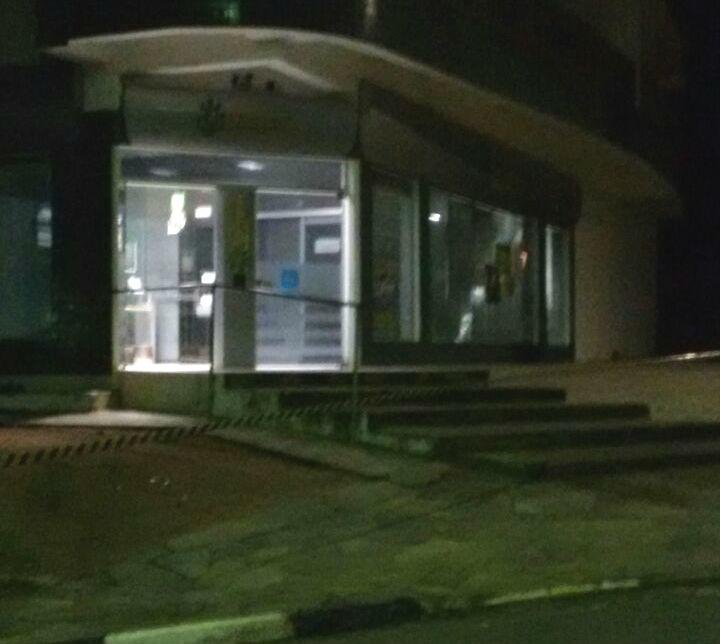 Assaltantes usam dinamite para atacar ag&ecirc;ncia em Mariana Pimentel