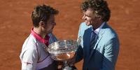 Guga foi convidado a entregar troféu de Roland Garros