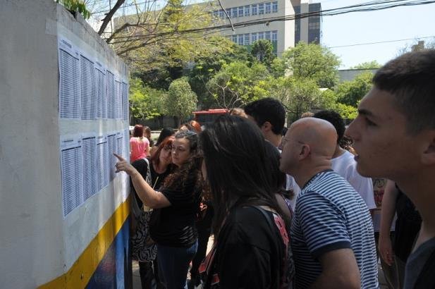 Para confirmar inscri&ccedil;&atilde;o, candidatos devem pagar taxa do Enem at&eacute; amanh&atilde;